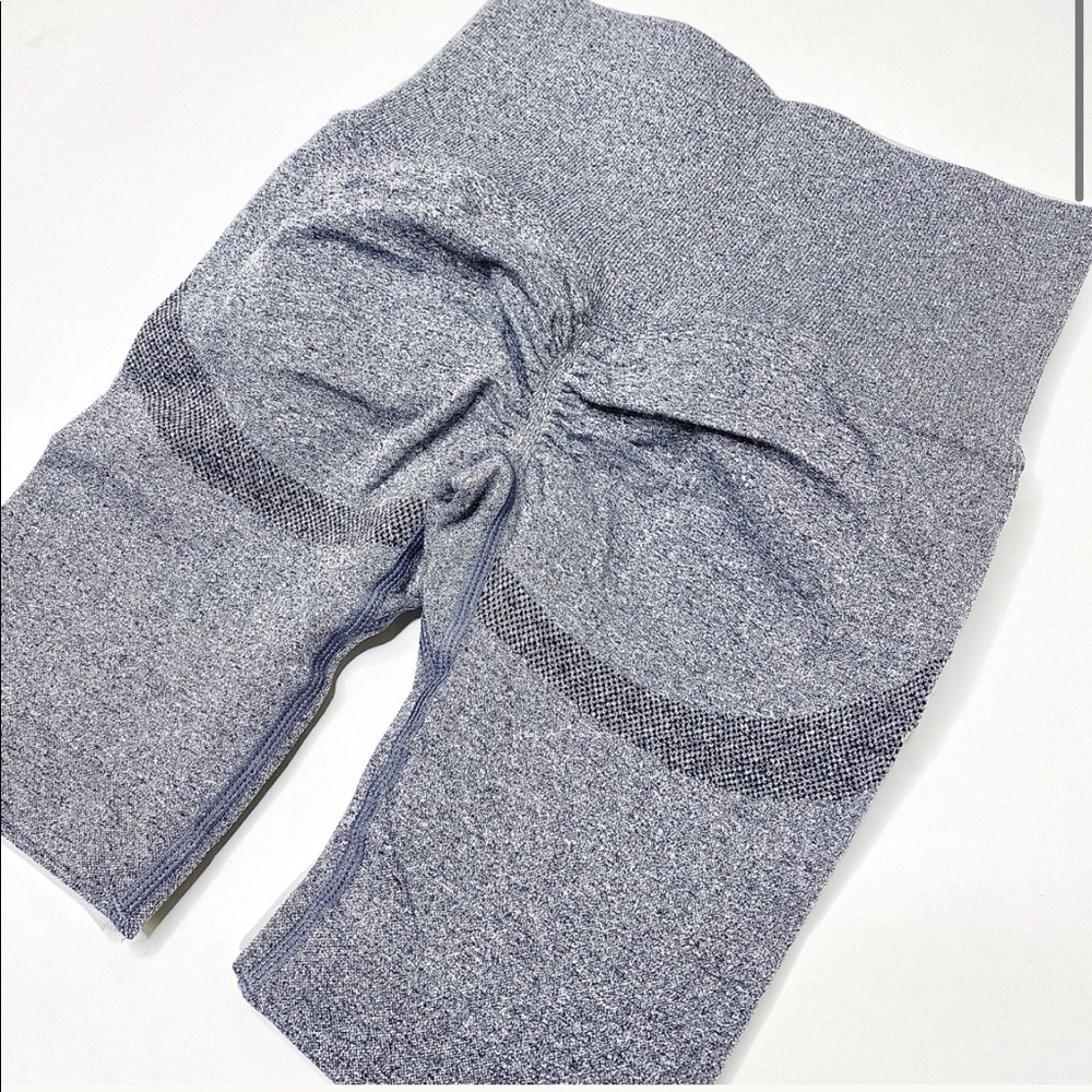 Naturyl by NBK Sculpt Shorts in Ash (gray), size M